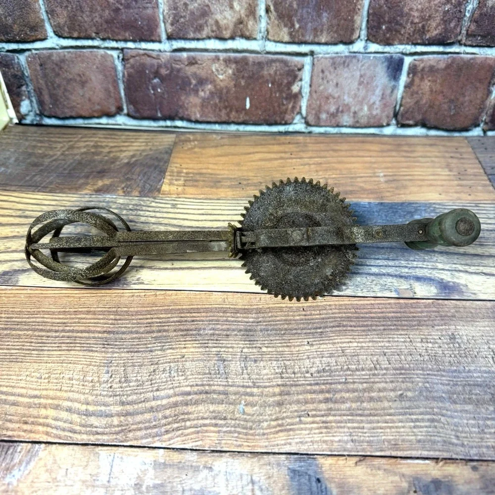 Antique Hand Mixer‎ Egg Beater USA Green Wood Handle Manual Kitchen Primitive